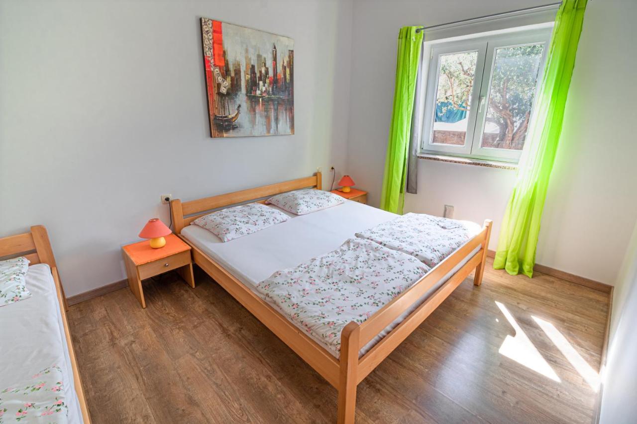 Apartments Sandra Kornić Dış mekan fotoğraf